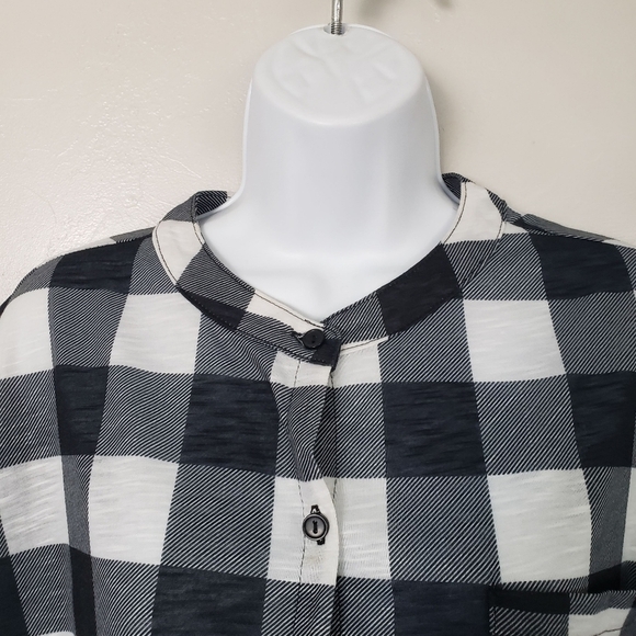 No Boundaries Women's XL Black White Buffalo Plaid Check Cap Sleeve Button Up - Picture 7 of 9